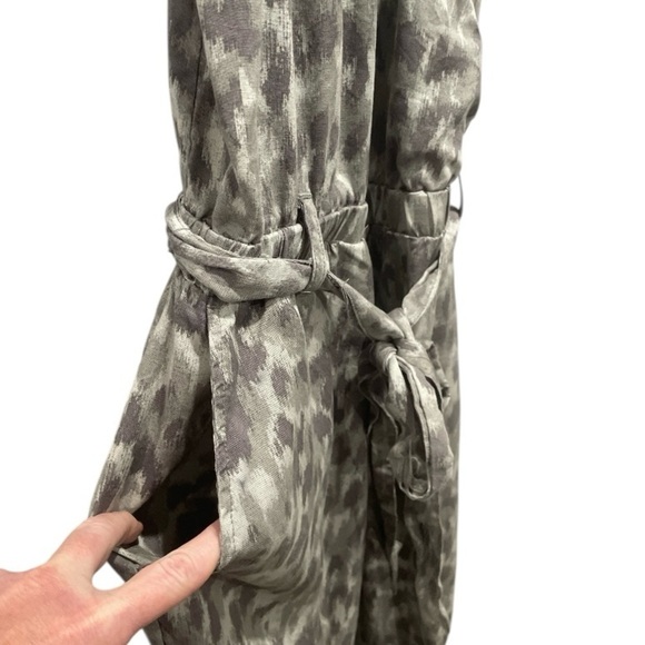 Cloth & Stone Gray Patterned Pants Jumpsuit Medium - Picture 4 of 4